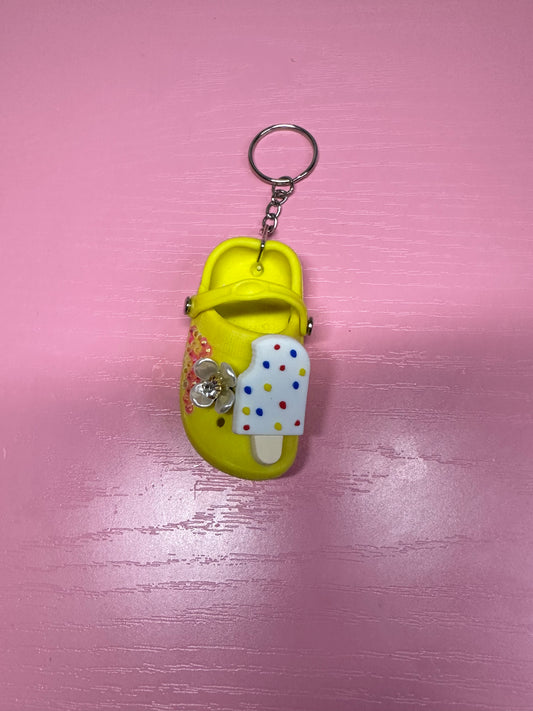Mini Yellow Crocs Keychain – Bright & Cheerful Vibes 🐊💛